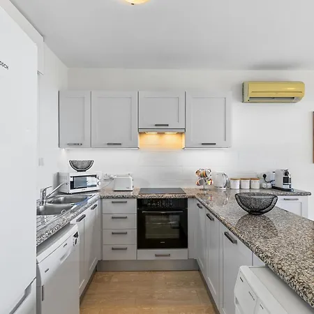 Charming Junior Polemi, In The Heart Of Aphrodite Hills * Kouklia