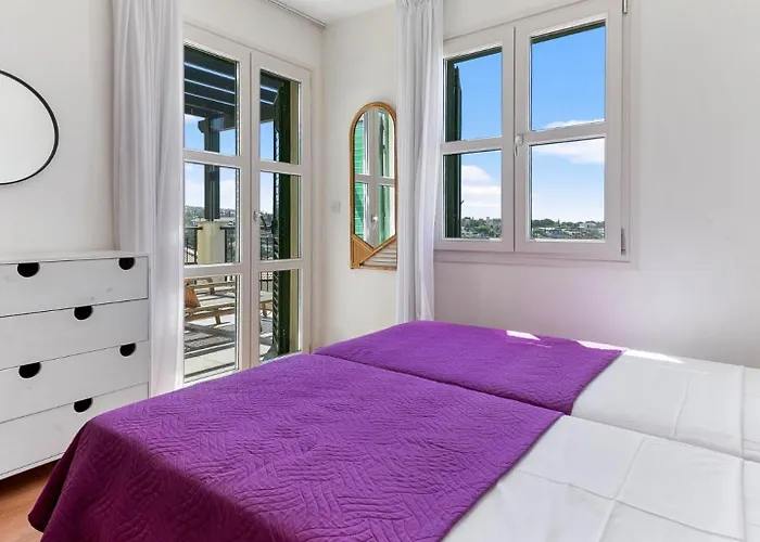 Charming Junior Polemi, In The Heart Of Aphrodite Hills Vila