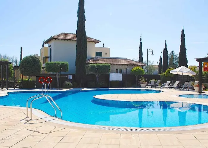 Charming Junior Polemi, In The Heart Of Aphrodite Hills Vila