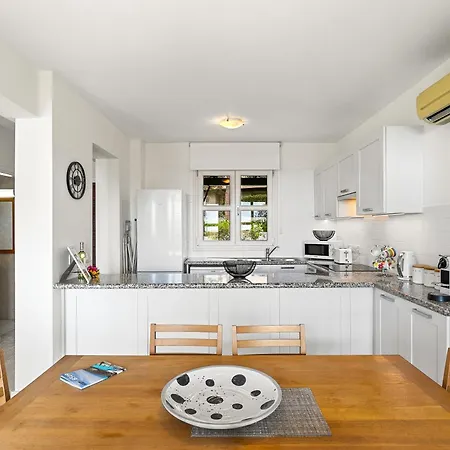 Charming Junior Polemi, In The Heart Of Aphrodite Hills * クークリア