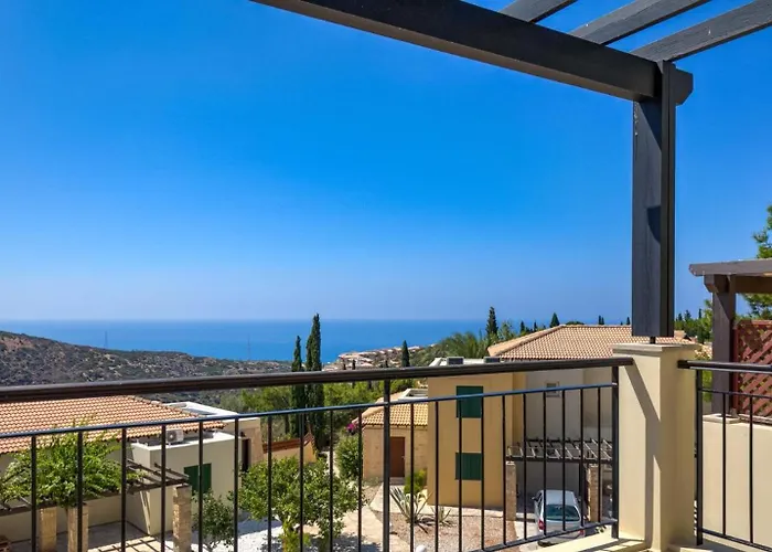 Villa Charming Junior Polemi, In The Heart Of Aphrodite Hills Kouklia