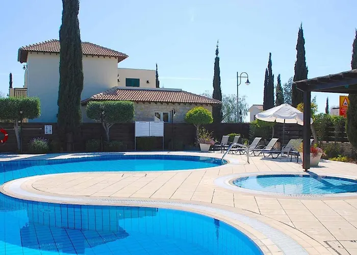 Charming Junior Polemi, In The Heart Of Aphrodite Hills Villa *