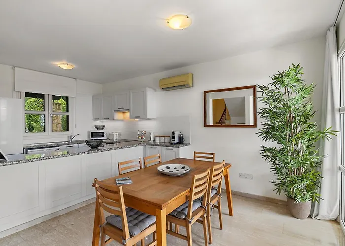 Charming Junior Polemi, In The Heart Of Aphrodite Hills Villa Kouklia