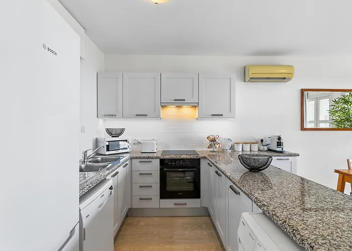 Charming Junior Polemi, In The Heart Of Aphrodite Hills * Kouklia